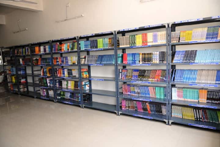 Knowledge Institute of Technology and Engineering campus in Anand, Gujarat, India — photo 3