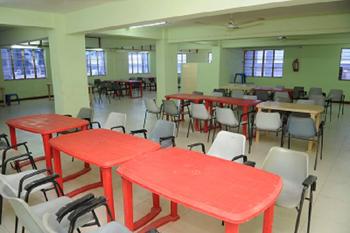 Knowledge Institute of Technology and Engineering campus in Anand, Gujarat, India — photo 4