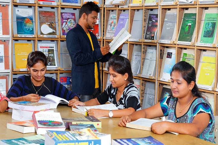 Vaageshwari College of Engineering campus in Karimnagar, Telangana, India — photo 2