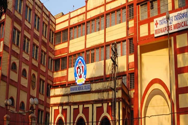 Midnapore Medical College campus in Medinipur, West Bengal, India — photo 1