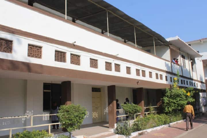 GS Tompe Arts Commerce and Science College campus in Chandur Bazar, Maharashtra, India — photo 1