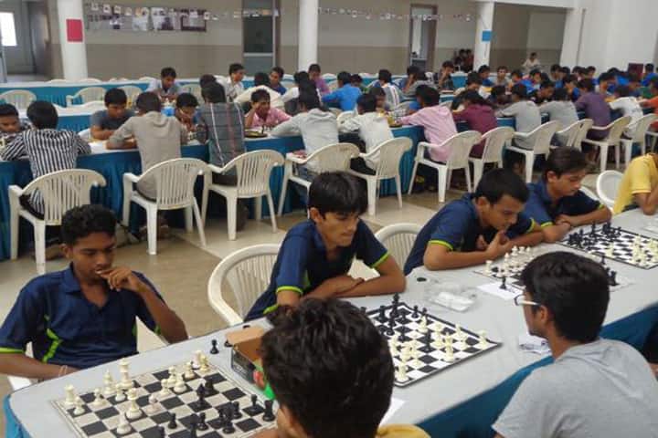 Udhna Citizen Commerce College campus in Surat, Gujarat, India — photo 3