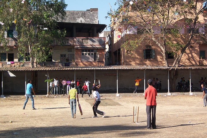 Udhna Citizen Commerce College campus in Surat, Gujarat, India — photo 5