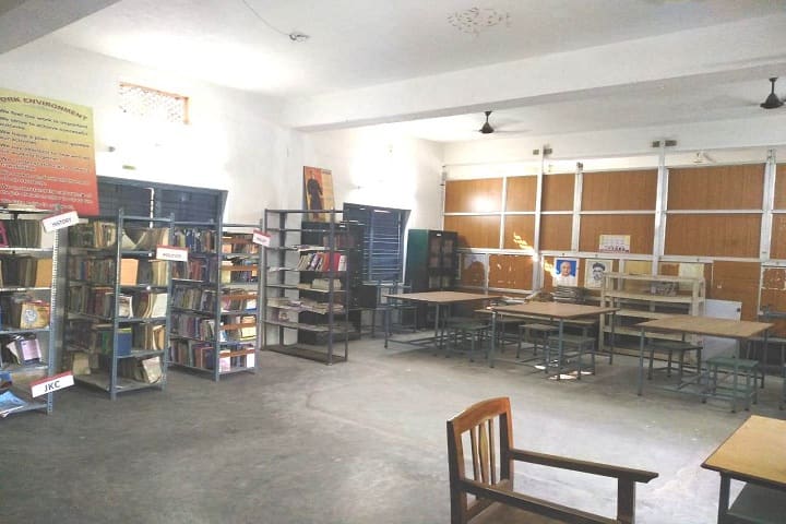 VV Giri Government Kalasala campus in Dumpagadapa, Andhra Pradesh, India — photo 2