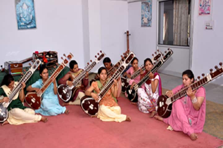 Baba Zorawar Singh Fateh Singh Khalsa Girls College campus in Morinda, Punjab, India — photo 2