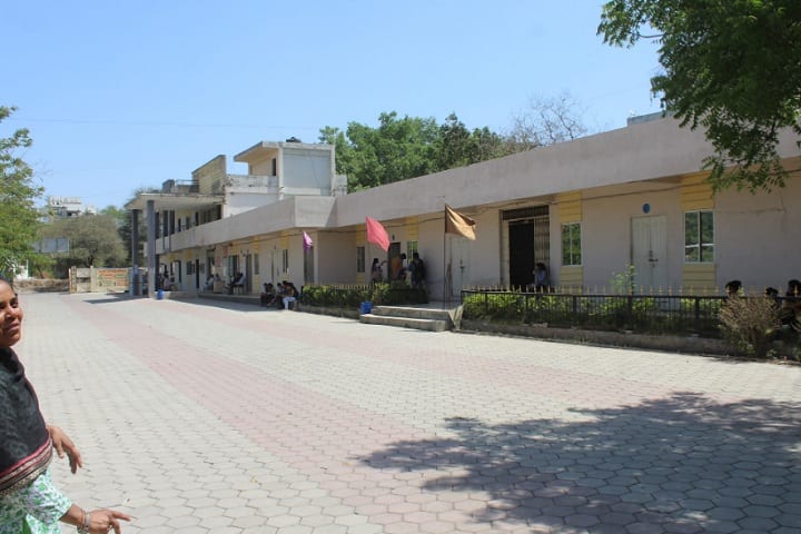 Islamia Karimia College campus in Indore, Madhya Pradesh, India — photo 2