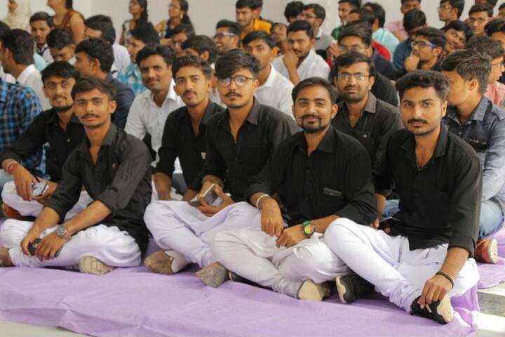 Department of Commerce and Management campus in Bhuj, Gujarat, India — photo 2