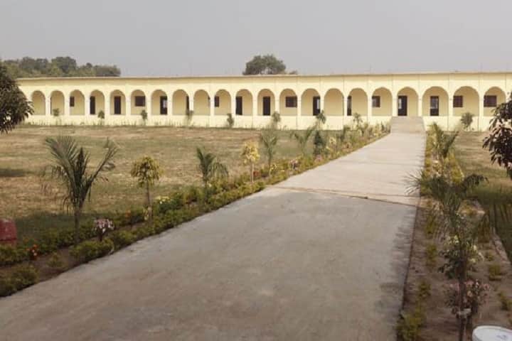 Shri Nath Baba Mahavidyalaya campus in Ballia, Uttar Pradesh, India — photo 1