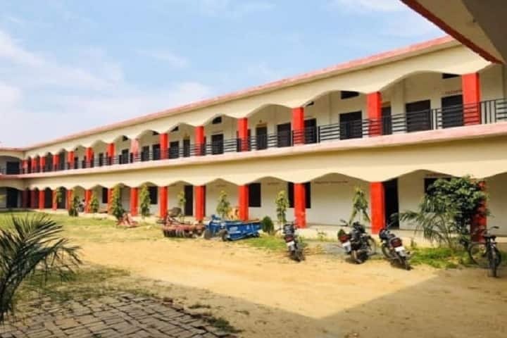 Ch Indal Singh Mahavidyalaya campus in Kannauj, Uttar Pradesh, India — photo 1