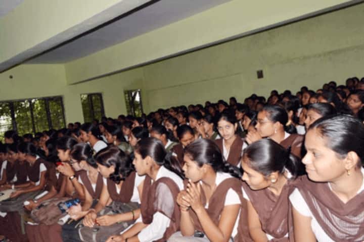 Shri RR Lahoti Science College campus in Amravati, Maharashtra, India — photo 6