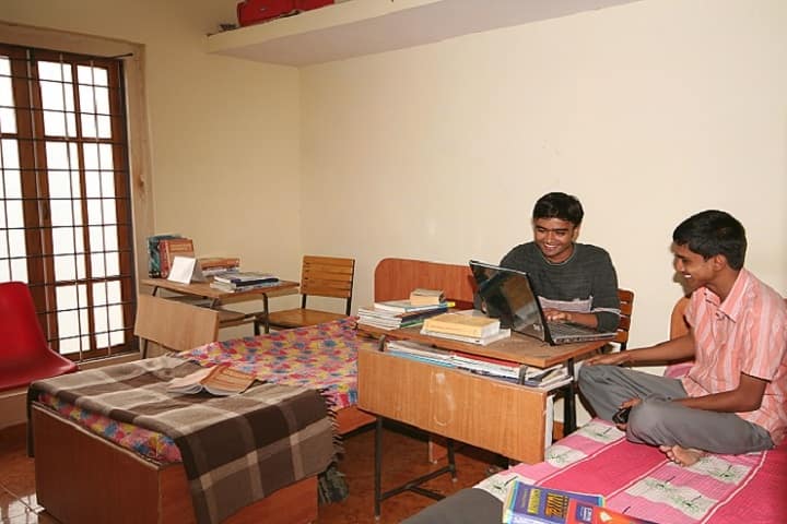 Sri Rajiv Gandhi College of Dental Sciences and Hospital campus in Bangalore, Karnataka, India — photo 2