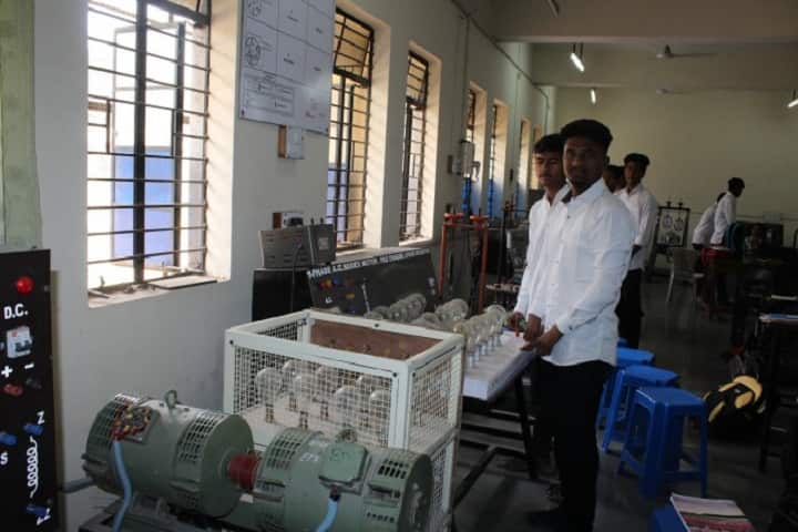 Government Polytechnic campus in Ahmednagar, Maharashtra, India — photo 2