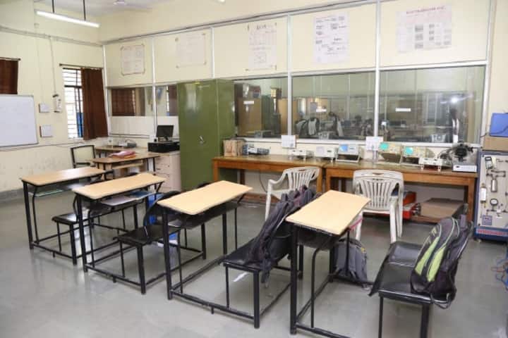 Government Polytechnic campus in Ahmednagar, Maharashtra, India — photo 4