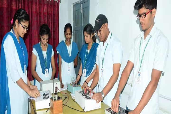 Dr Hima Sekhar Degree College campus in Visakhapatnam, Andhra Pradesh, India — photo 2