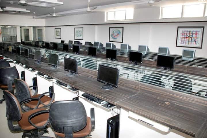 Sri Aurobindo College of Dentistry campus in Indore, Madhya Pradesh, India — photo 6