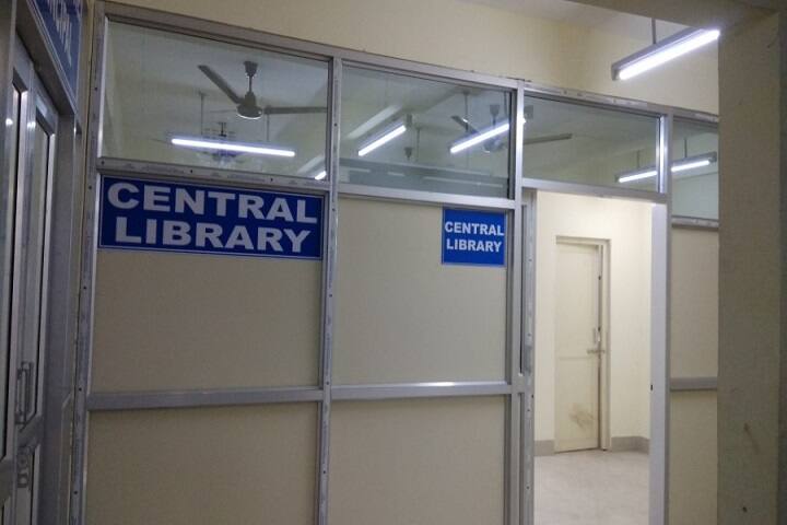 Maharaja Jitendra Narayan Medical College and Hospital campus in Cooch Behar, West Bengal, India — photo 6
