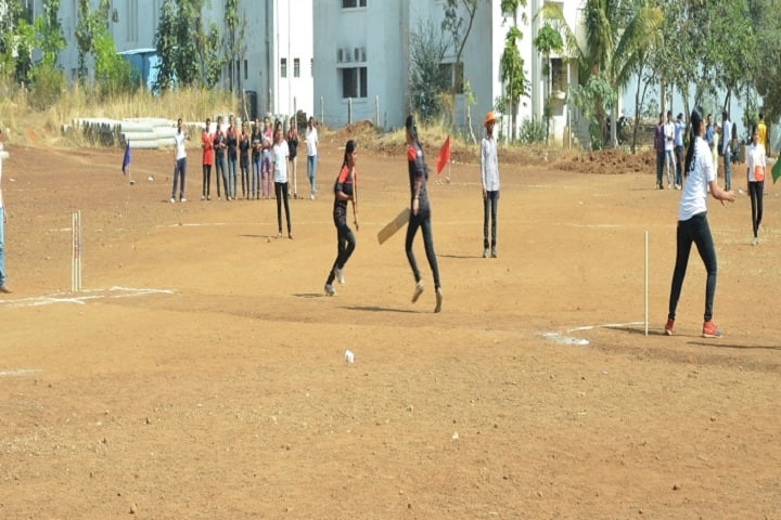 SMBT Dental College and Hospital and Post Graduate Research Center campus in Sangamner, Maharashtra, India — photo 6
