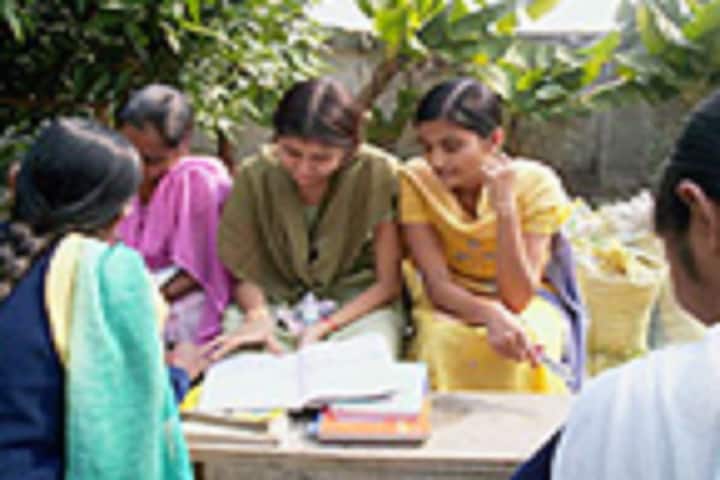 Swarna Prabha Mahila PG College campus in Maharajganj, Uttar Pradesh, India — photo 4
