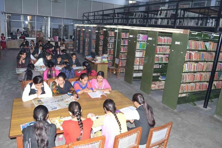 DAV College for Girls campus in Yamuna Nagar, Haryana, India — photo 6