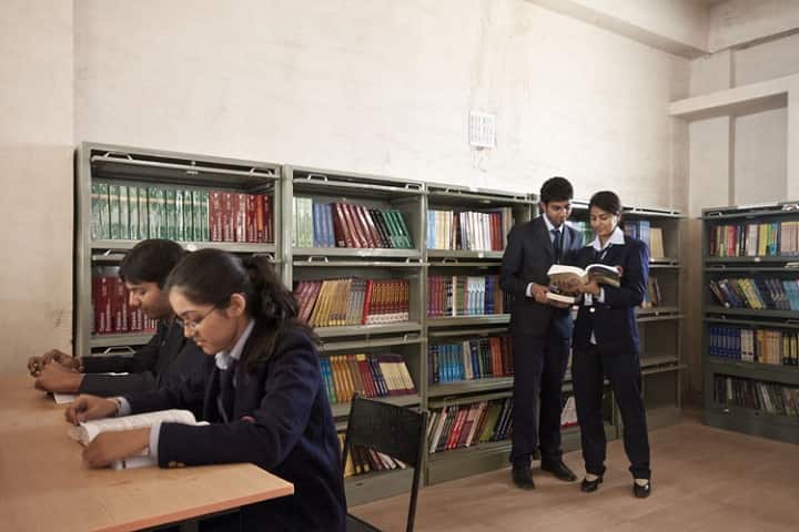 School of Engineering and Technology campus in Jaipur, Rajasthan, India — photo 2