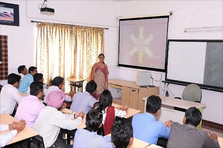 Indira Institute of Management campus in Pimpri-Chinchwad, Maharashtra, India — photo 3