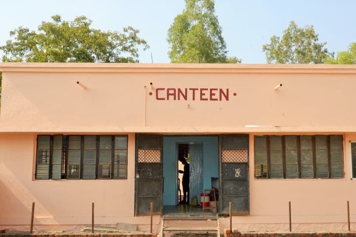 Dadapatil Rajale Arts and Science College campus in Ahmednagar, Maharashtra, India — photo 2