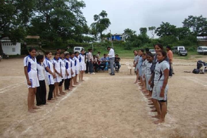 Smt Rasilaben Ranchodbhai Haribhai Patel Mahila Arts College campus in Mehsana, Gujarat, India — photo 3