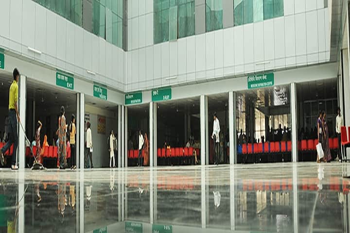 UPUMS Saifai campus in Saifai, Uttar Pradesh, India — photo 2