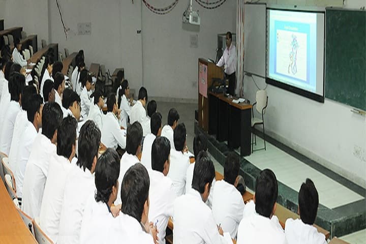 UPUMS Saifai campus in Saifai, Uttar Pradesh, India — photo 4
