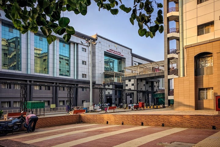 UPUMS Saifai campus in Saifai, Uttar Pradesh, India — photo 5