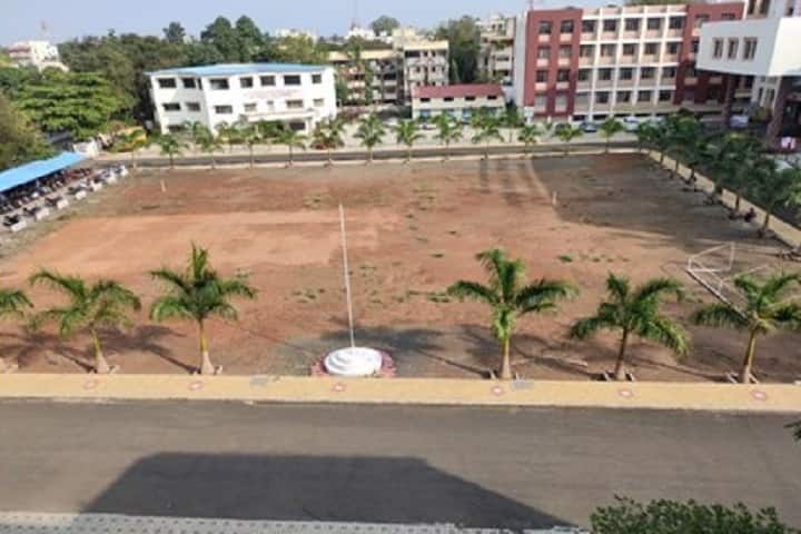 Krantiveer Vasantrao Narayanrao Naik Shikshan Prasarak Sanstha's Arts Commerce and Science College campus in Nashik, Maharashtra, India — photo 3