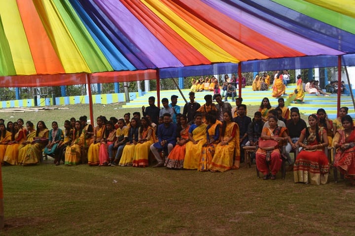 Parimal Mitra Smritimahavidyalaya campus in Jalpaiguri, West Bengal, India — photo 5