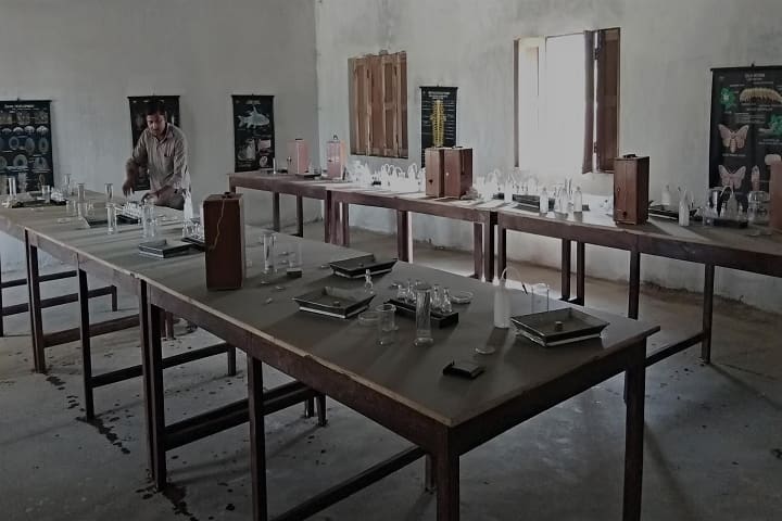 Pt Ramakant Shukla Mahavidyalaya campus in Allahabad, Uttar Pradesh, India — photo 4