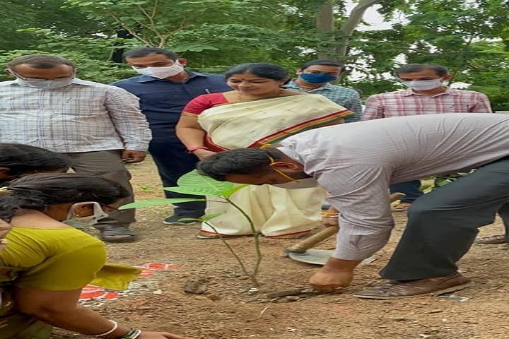 Government Degree College for Women campus in Karimnagar, Telangana, India — photo 5