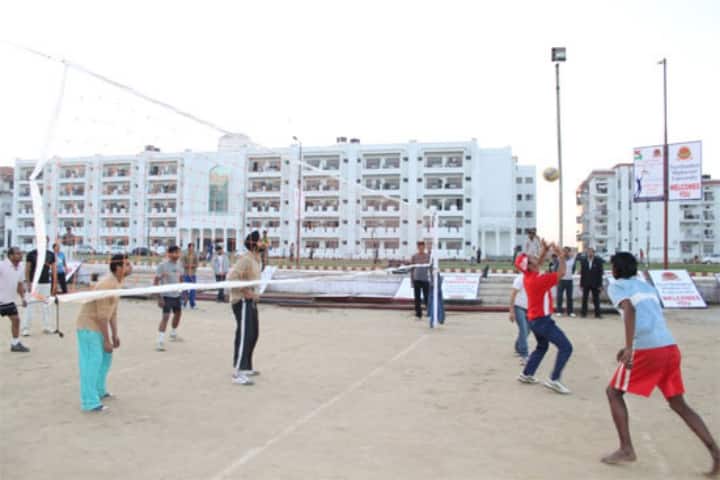 Teerthanker Mahaveer Medical College and Research Center campus in Moradabad, Uttar Pradesh, India — photo 2