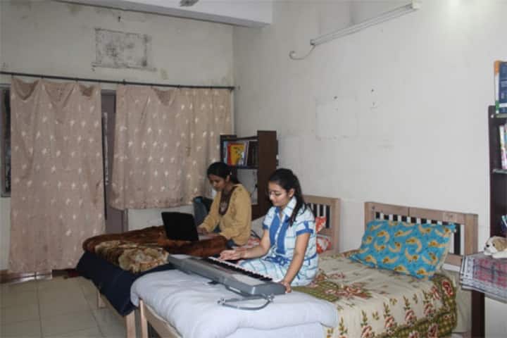 Teerthanker Mahaveer Medical College and Research Center campus in Moradabad, Uttar Pradesh, India — photo 4