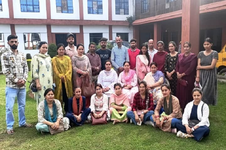 Guru Teg Bahadur College of Education campus in Kathua, Jammu and Kashmir, India — photo 1