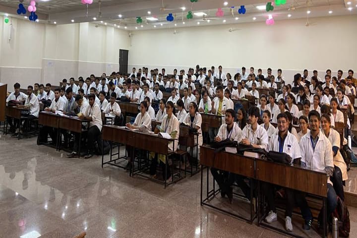SKS Hospital Medical College and Research Centre campus in Mathura, Uttar Pradesh, India — photo 5