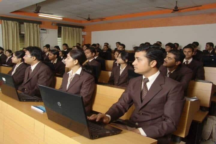 ITS School of Management campus in Ghaziabad, Uttar Pradesh, India — photo 1