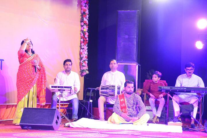 Shri Ranglaxmi Adarsh Sanskrit Mahavidyalaya campus in Vrindavan, Uttar Pradesh, India — photo 4