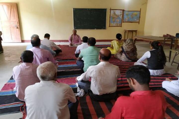 Babu Jagan Prasad Baijnath Sanskrit Mahavidyalaya campus in Varanasi, Uttar Pradesh, India — photo 6