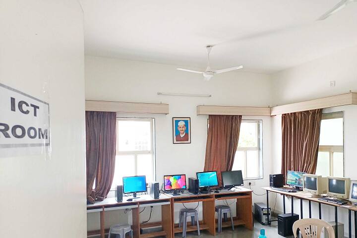 RM Memorial Women Teachers Training College campus in Kota, Rajasthan, India — photo 6
