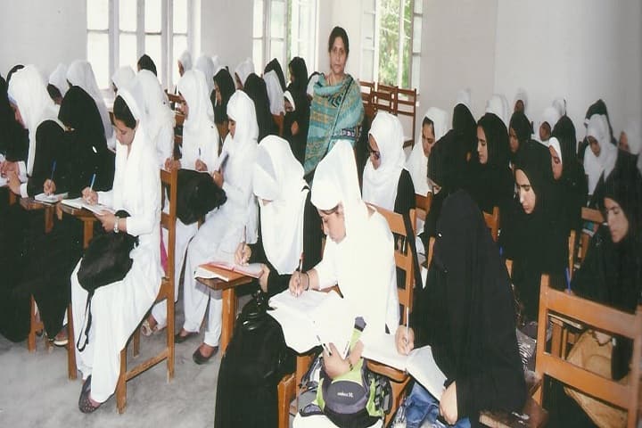 Vishwa Bharti Womens College campus in Srinagar, Jammu and Kashmir, India — photo 2