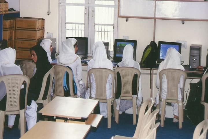 Vishwa Bharti Womens College campus in Srinagar, Jammu and Kashmir, India — photo 4