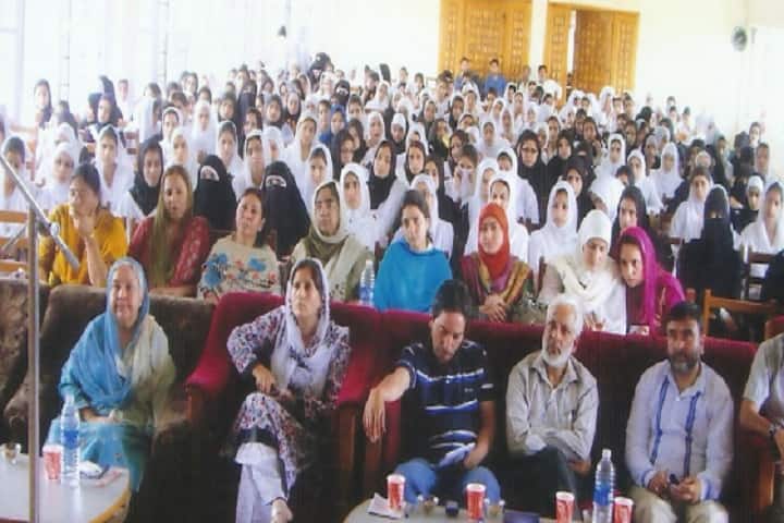 Vishwa Bharti Womens College campus in Srinagar, Jammu and Kashmir, India — photo 6