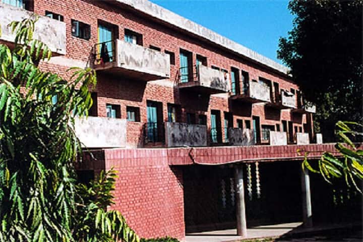 Government Polytechnic For Women campus in Chandigarh, India — photo 5