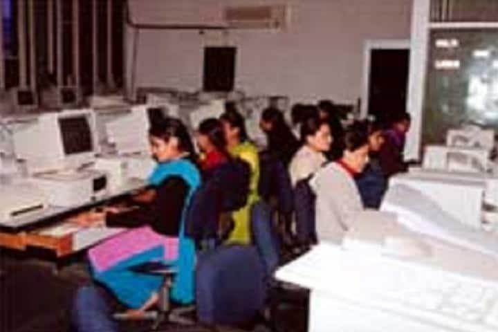 Government Polytechnic For Women campus in Chandigarh, India — photo 6