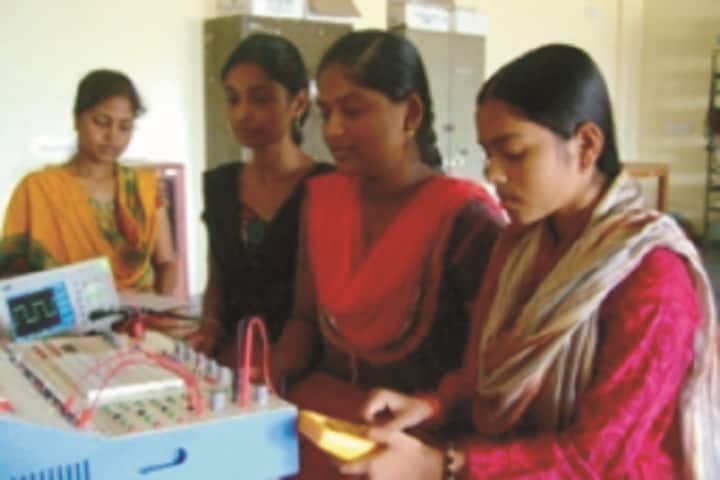 Government Polytechnic for Women Minorities campus in Hyderabad, Telangana, India — photo 2