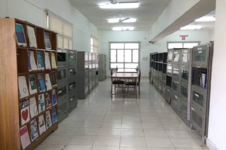 Sardar Patel Post Graduate Institute of Dental and Medical Sciences campus in Lucknow, Uttar Pradesh, India — photo 3