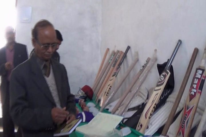 Ramlagan Girls Degree College campus in Mau, Uttar Pradesh, India — photo 4